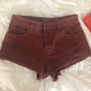 Billabong maroon shorts